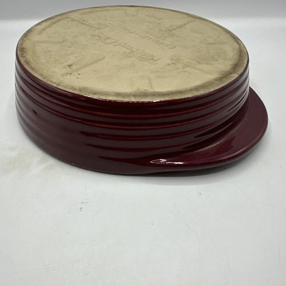 Pampered Chef Family Heritage Round Stoneware Baker Red Unglazed Holiday Dish 8